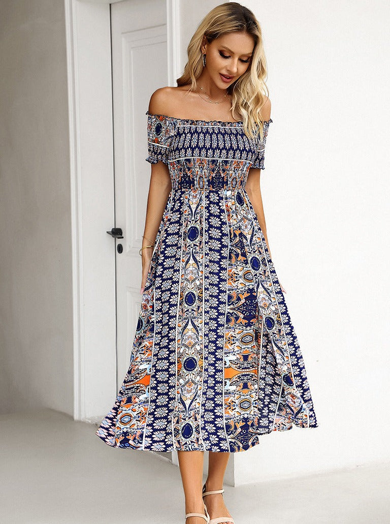 Sommerliches schulterfreies Bohemian-Midikleid mit Schlitz 