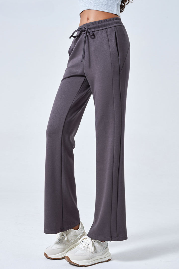 Stilvolle, elegante Hose mit weitem Bein