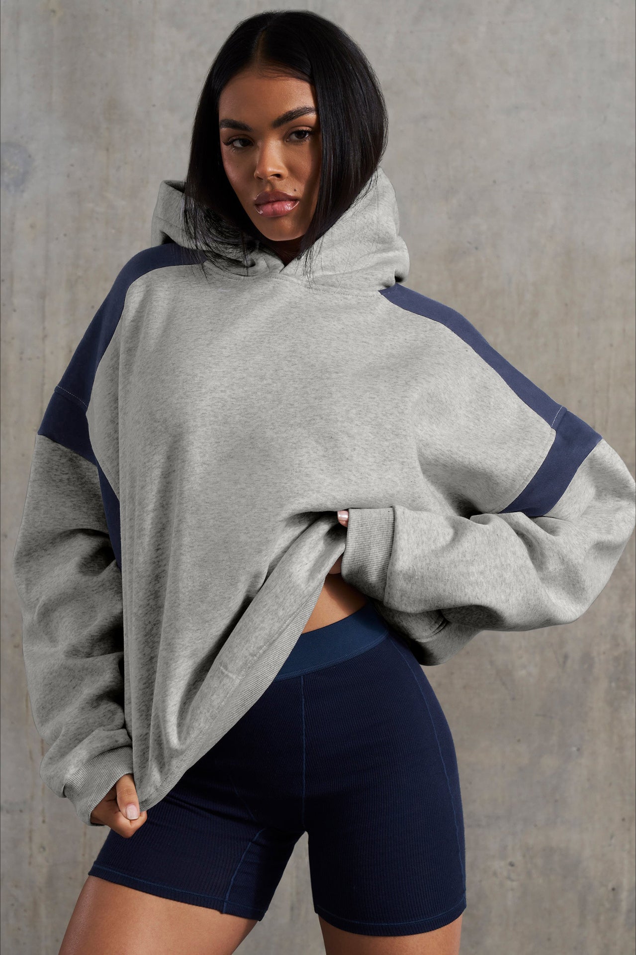 Oversize Hoodie Damen sportlich Kapuzenpullover Sweatshirt modische Farbeinsatz